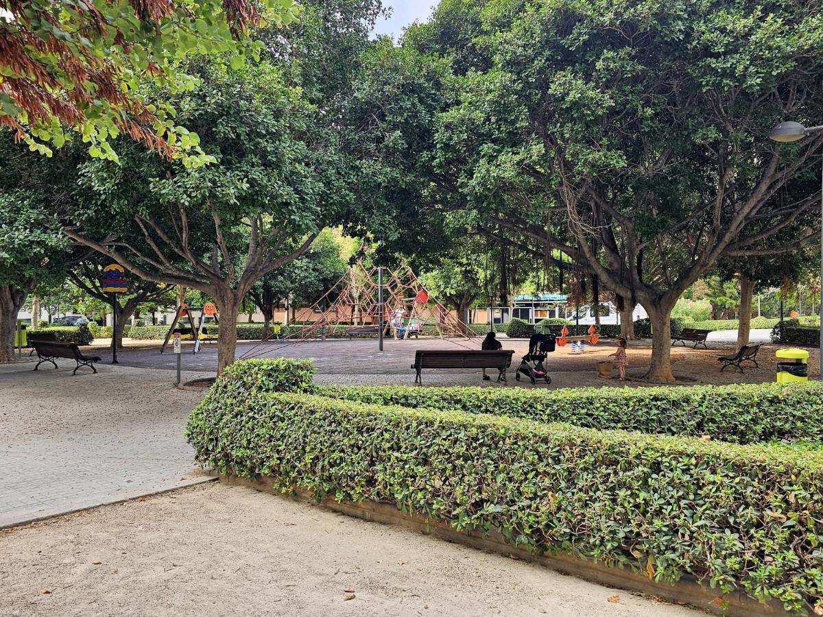 Apartamentos Las Ciencias B Valencia Eksteriør billede